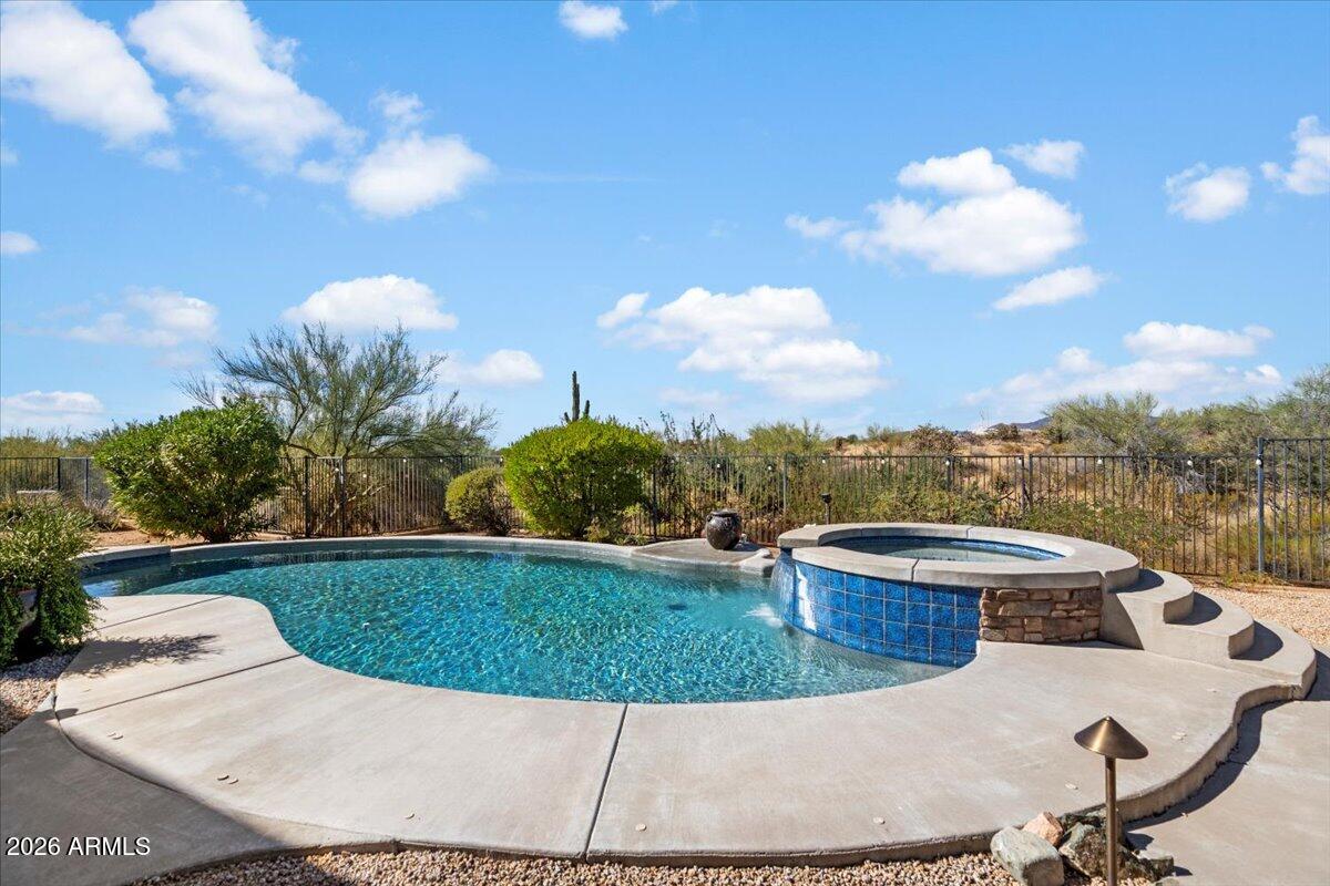 36410 N Boulder View Drive