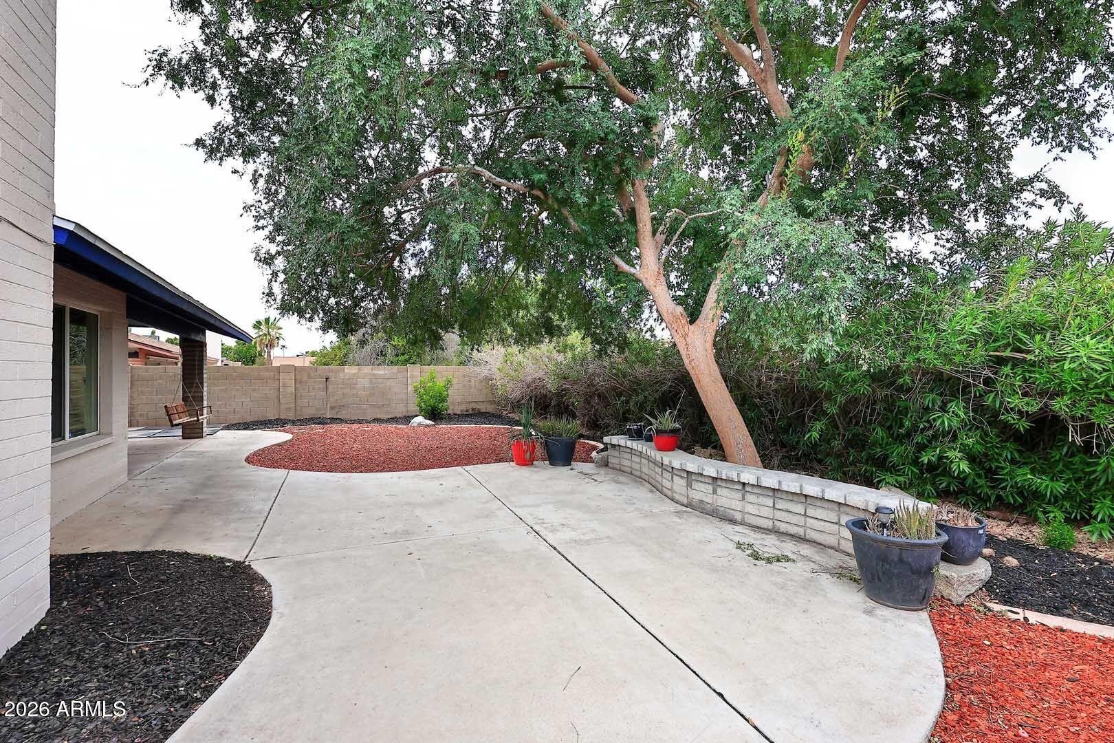 17640 N 1ST Place N