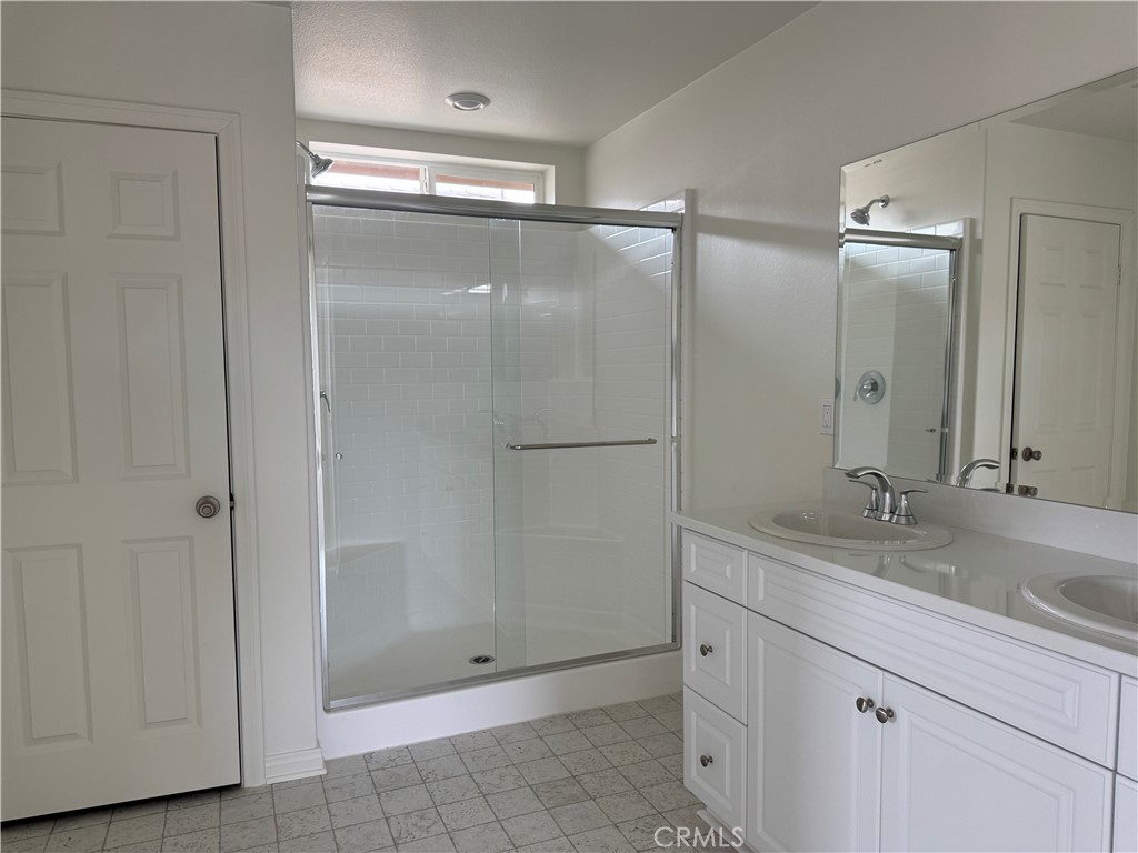 4160 E Avila Privado