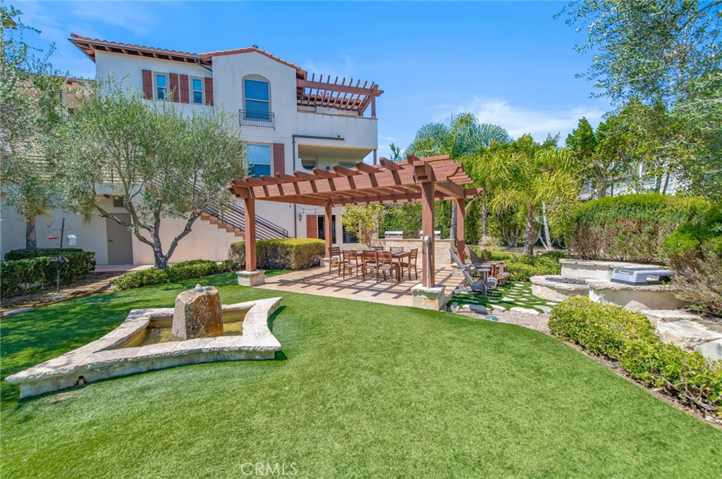 28220 Highridge 204