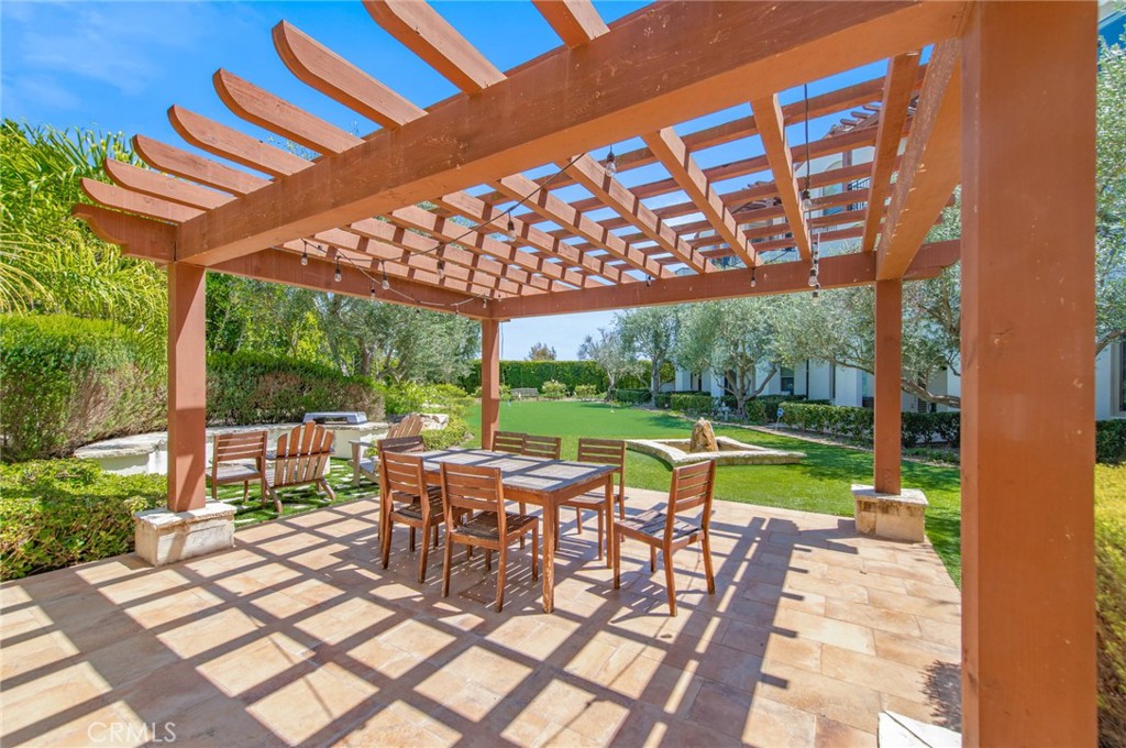 28220 Highridge 204