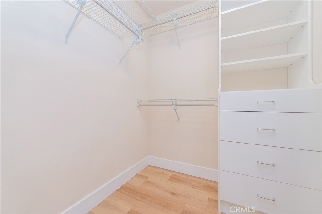 28220 Highridge 204