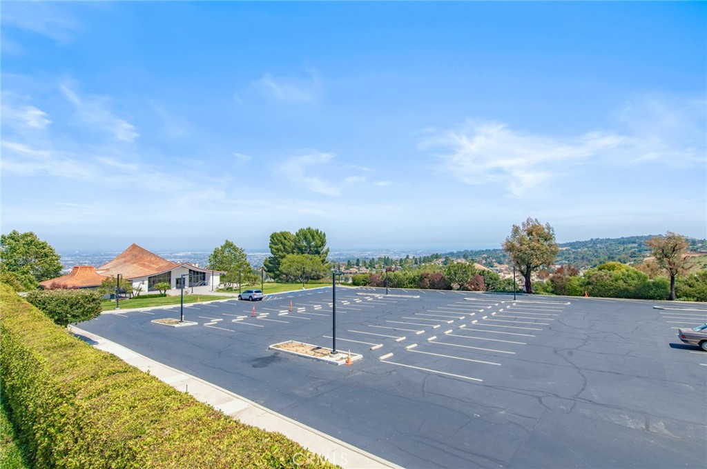 28220 Highridge 204
