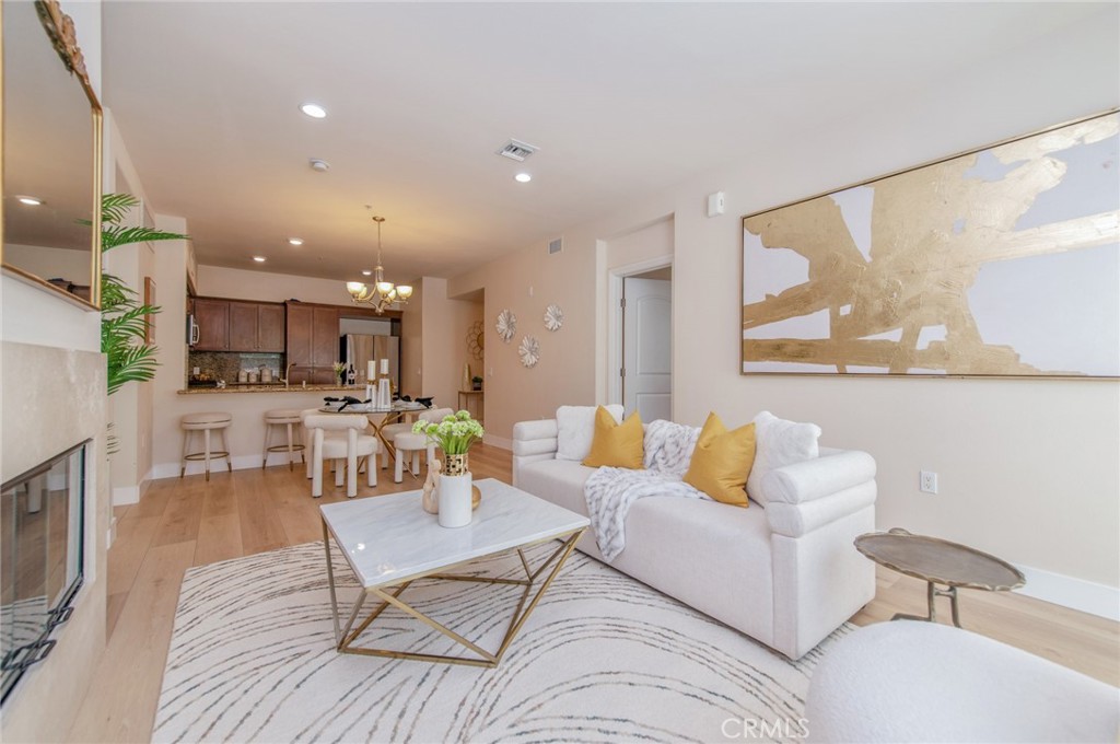 28220 Highridge 204