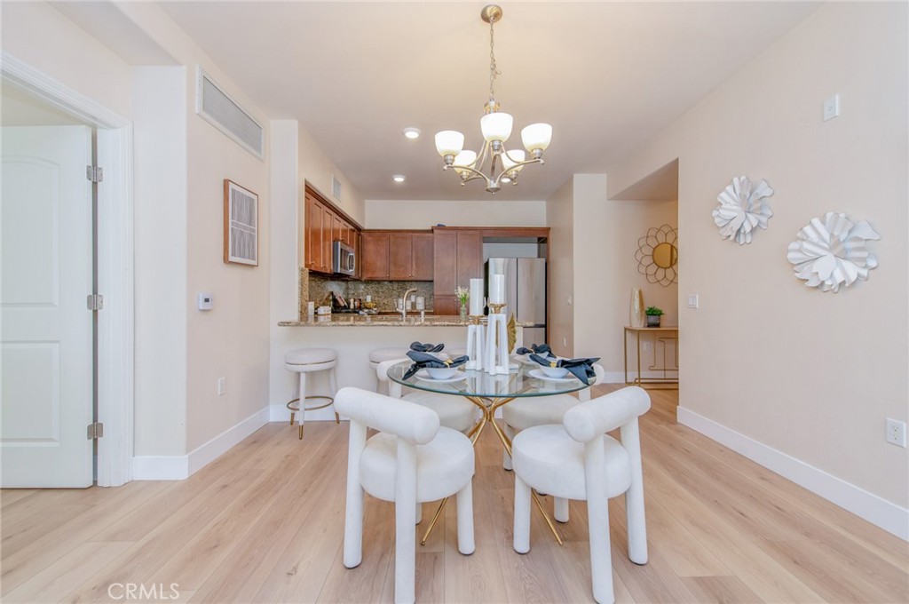 28220 Highridge 204