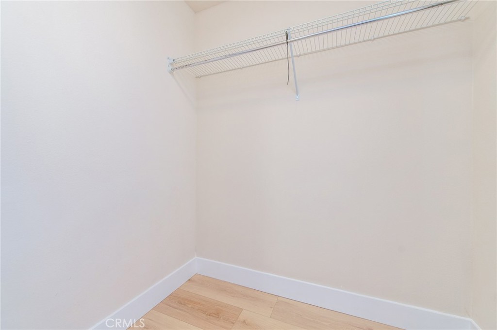 28220 Highridge 204