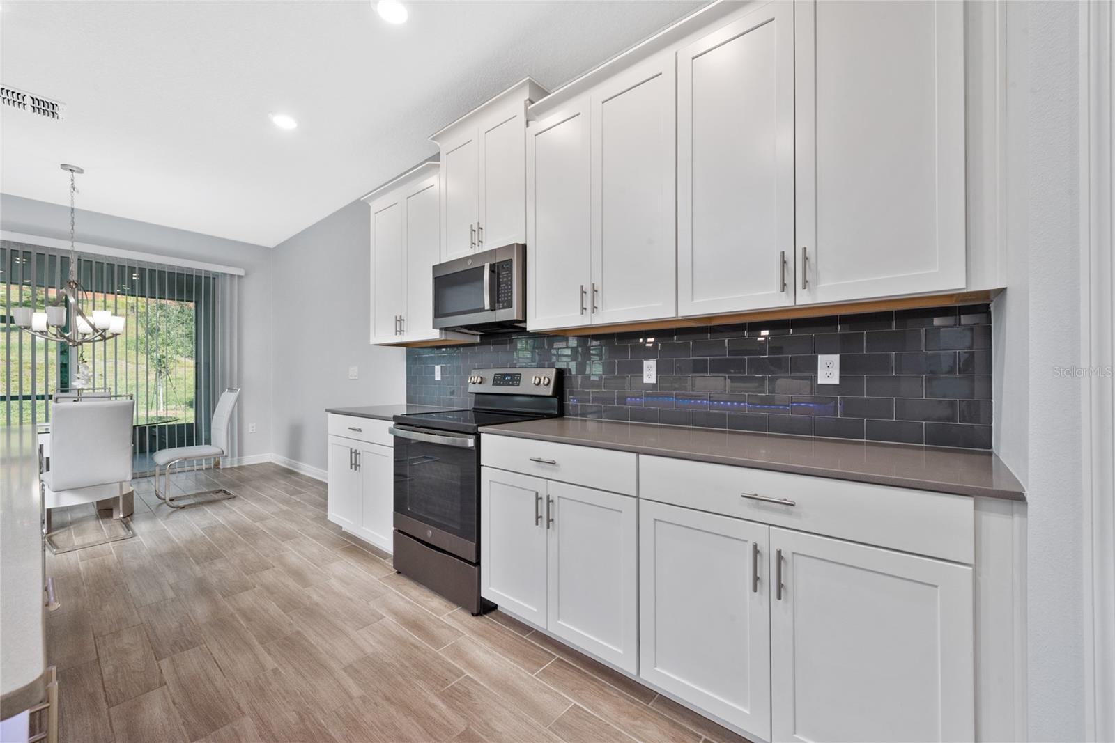 2756 NORWAY MAPLE CT