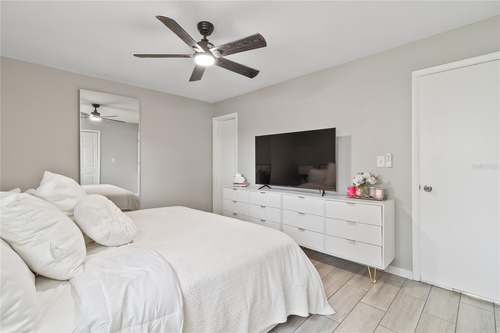 4104 WHITE PINE AVE #1