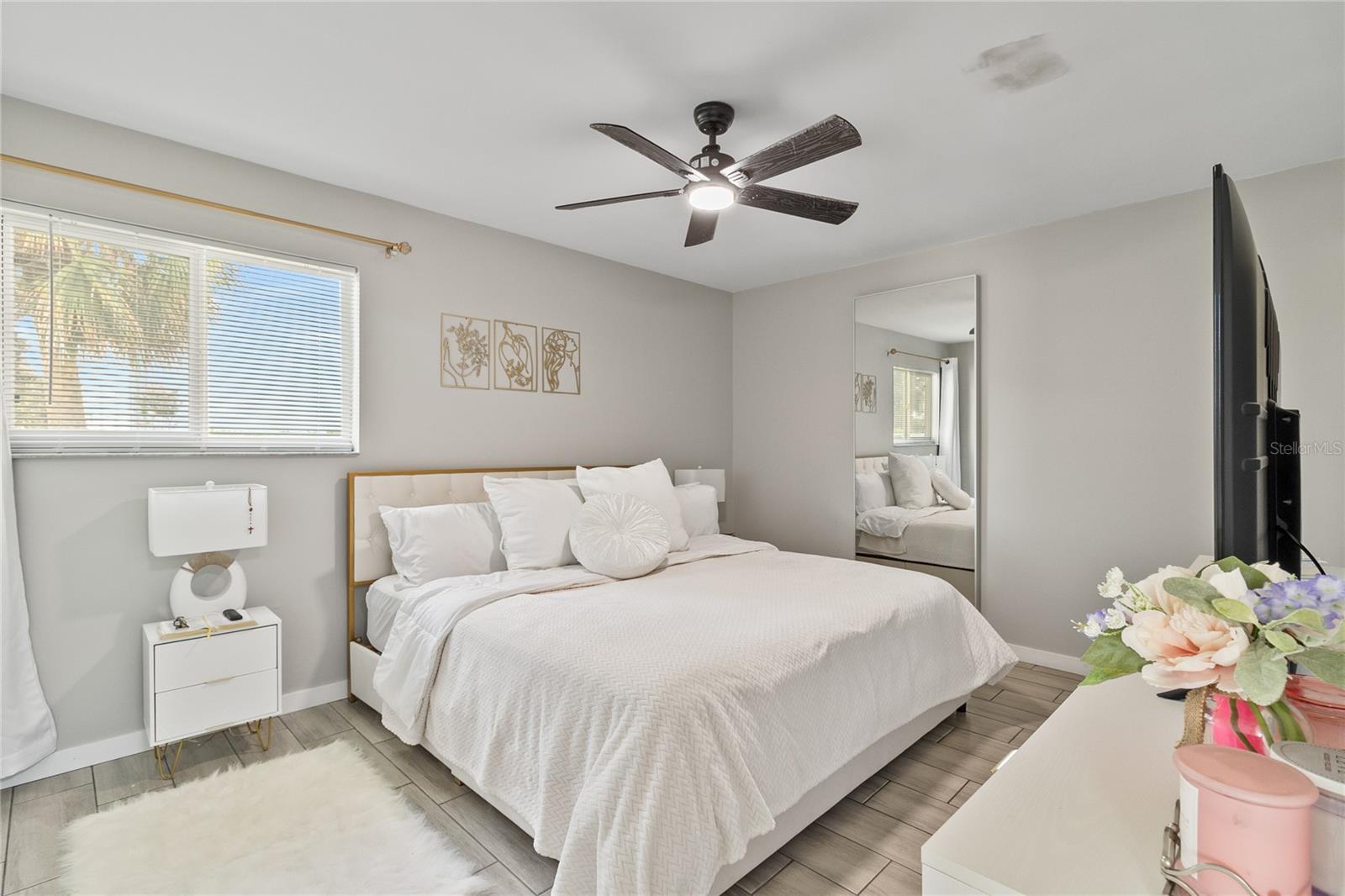 4104 WHITE PINE AVE #1