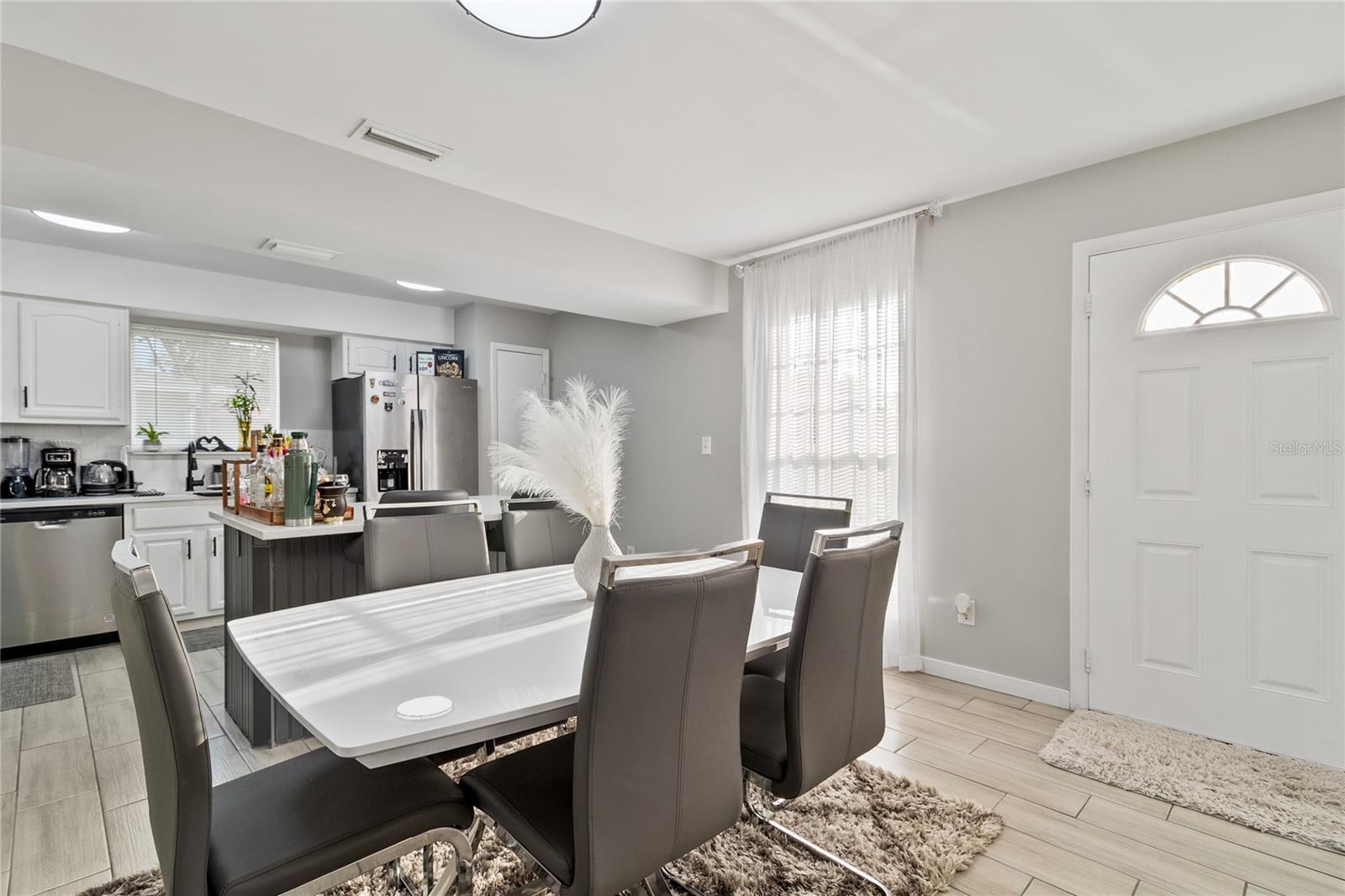 4104 WHITE PINE AVE #1