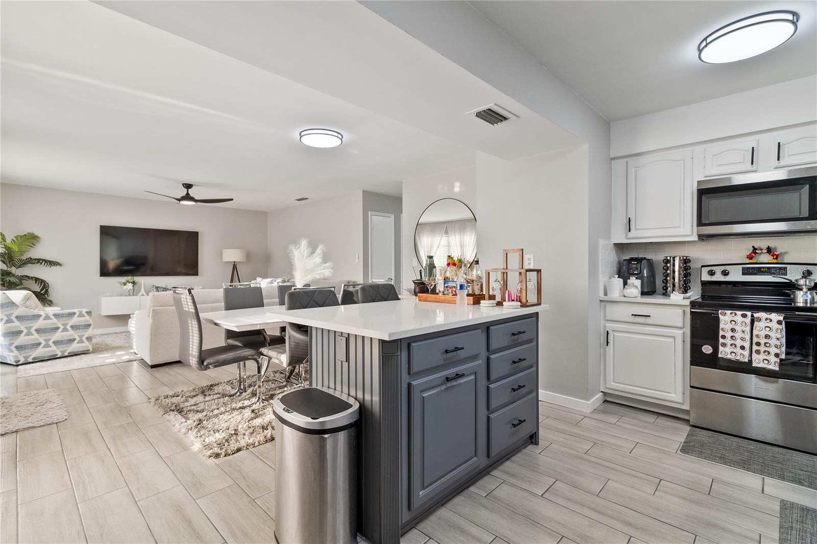 4104 WHITE PINE AVE #1