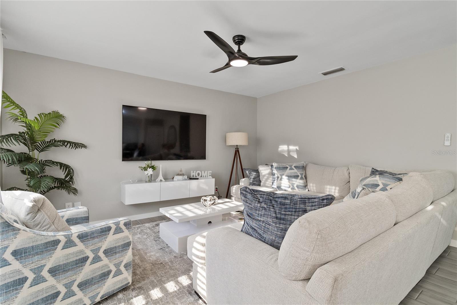 4104 WHITE PINE AVE #1