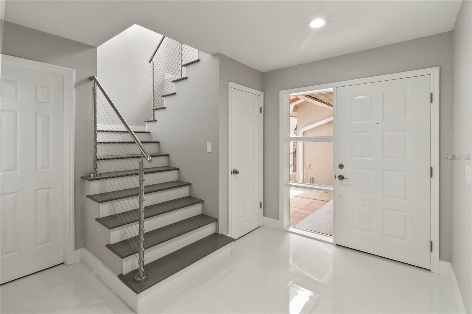 8044 SANDPOINT BLVD