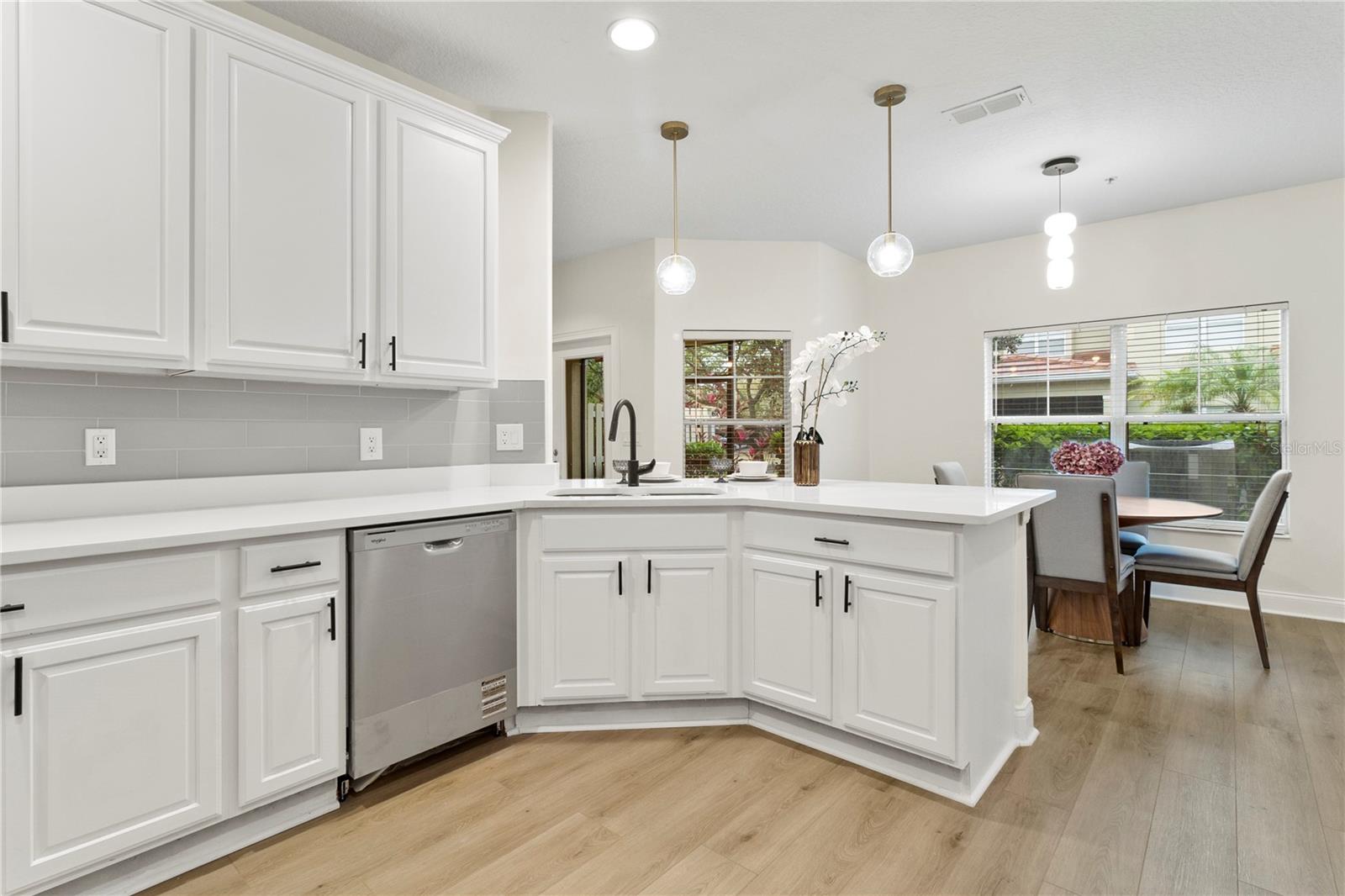 6881 PIAZZA ST