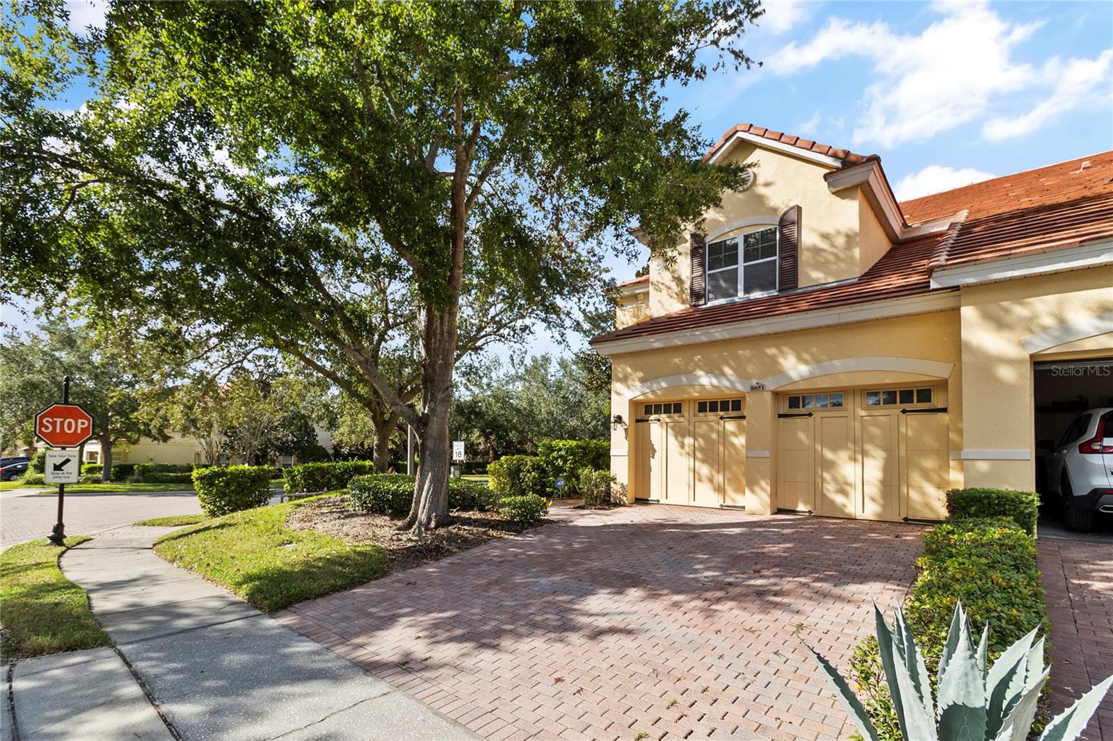 6881 PIAZZA ST