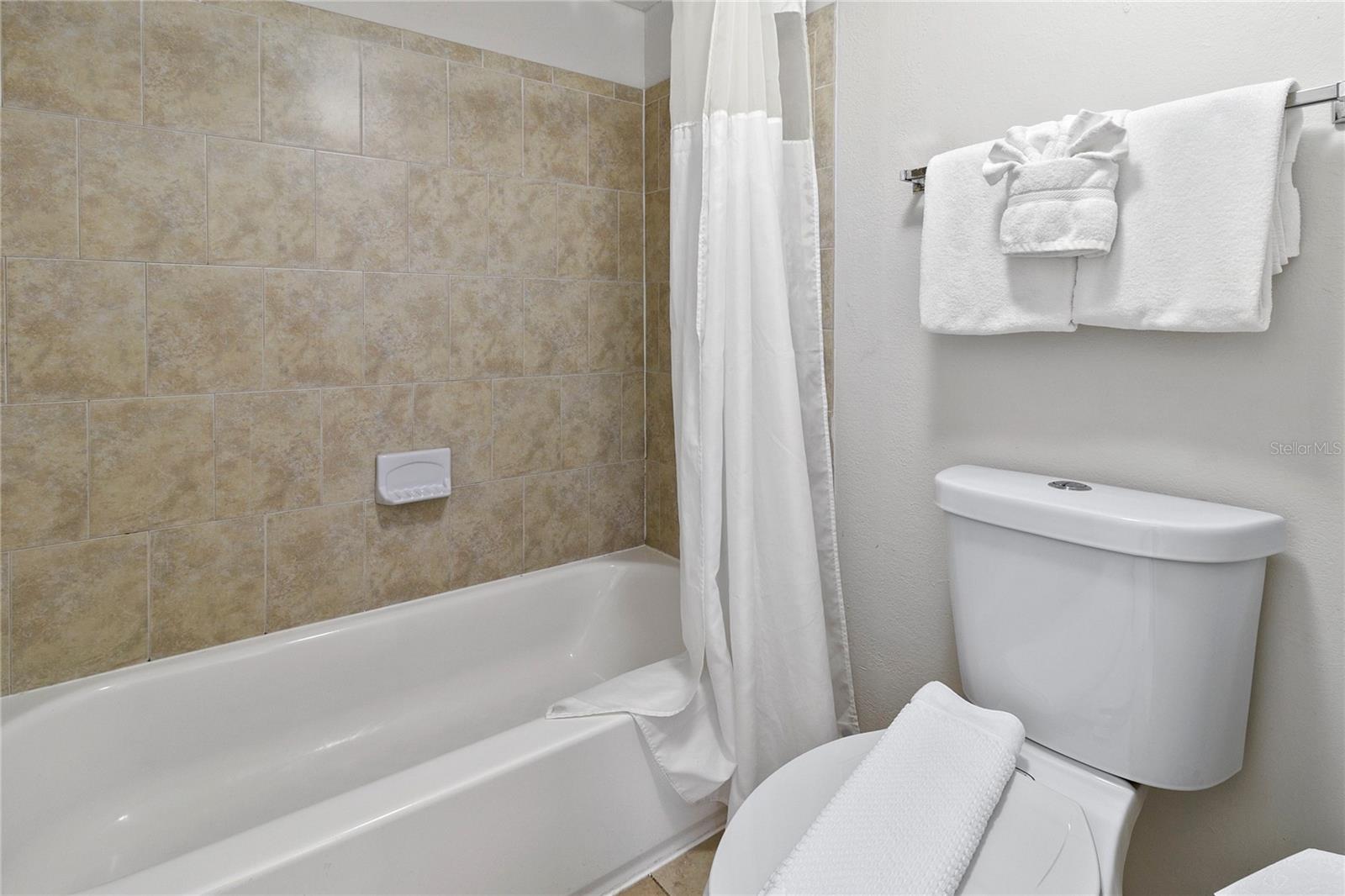 6403 PARC CORNICHE DR ##4204