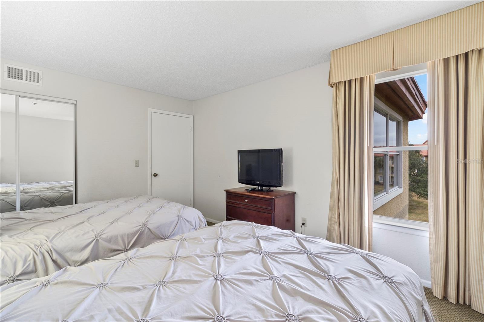 6403 PARC CORNICHE DR ##4204