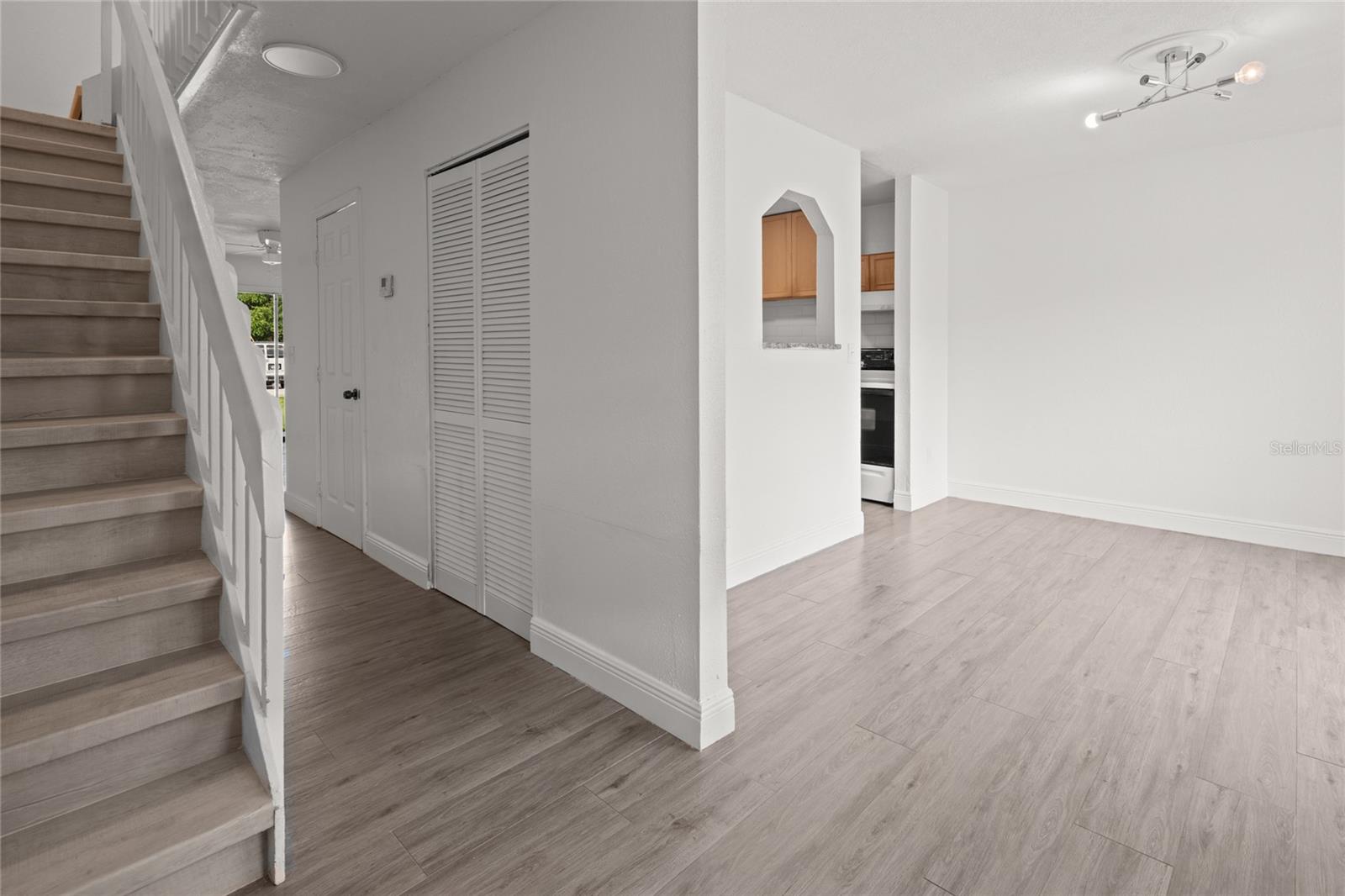 5108 PICADILLY CIRCUS CT