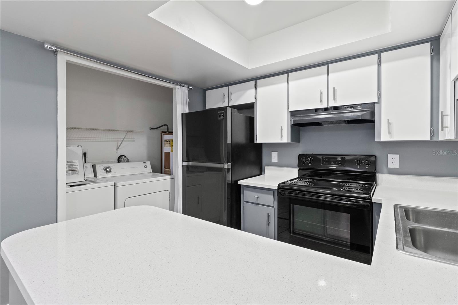 156 WINDTREE LN #201