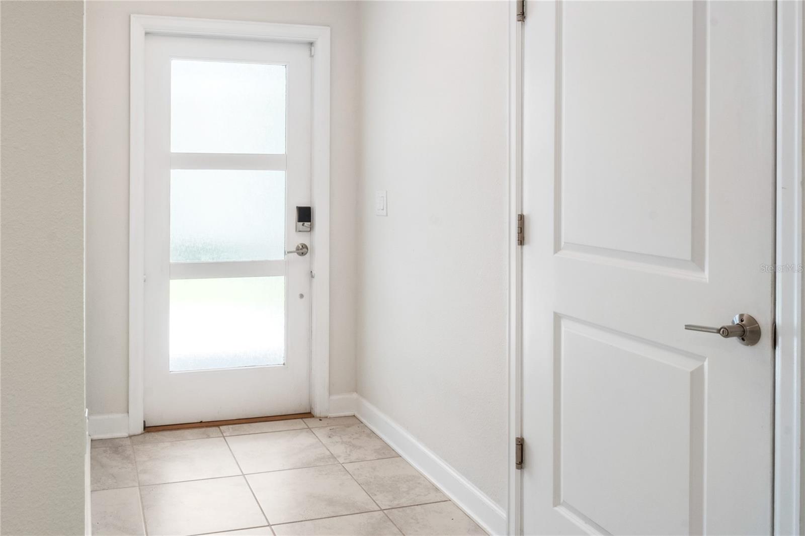 659 OCEAN COURSE AVE