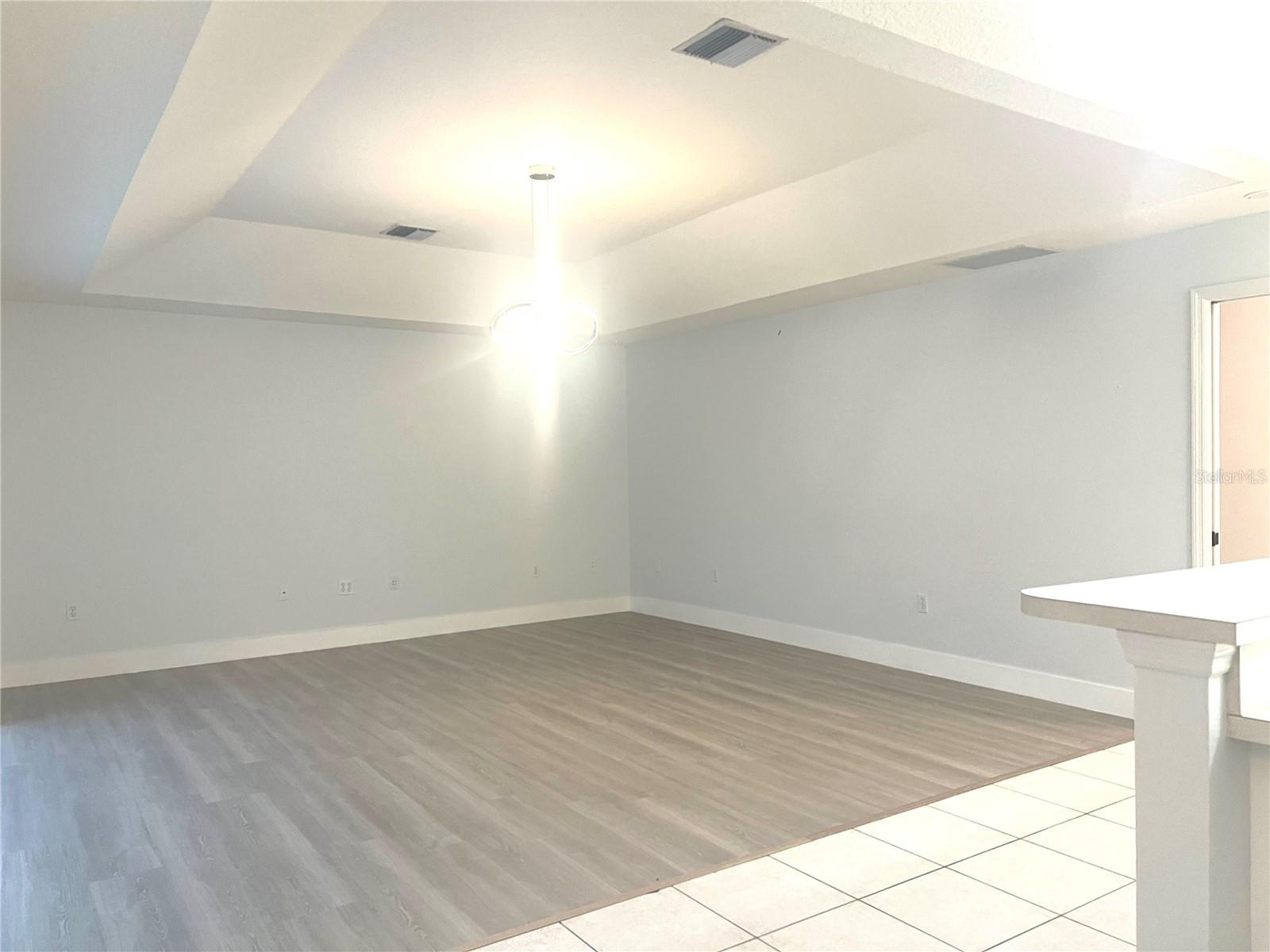 378 ROSELING CIR