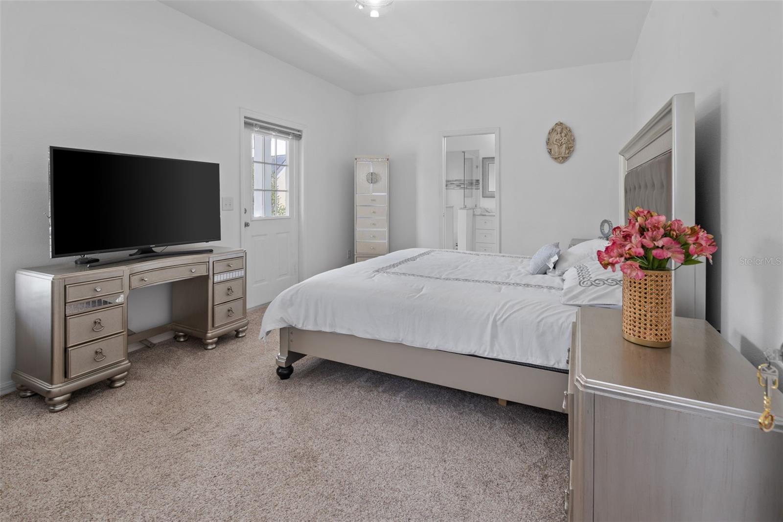 205 NORFOLK PL