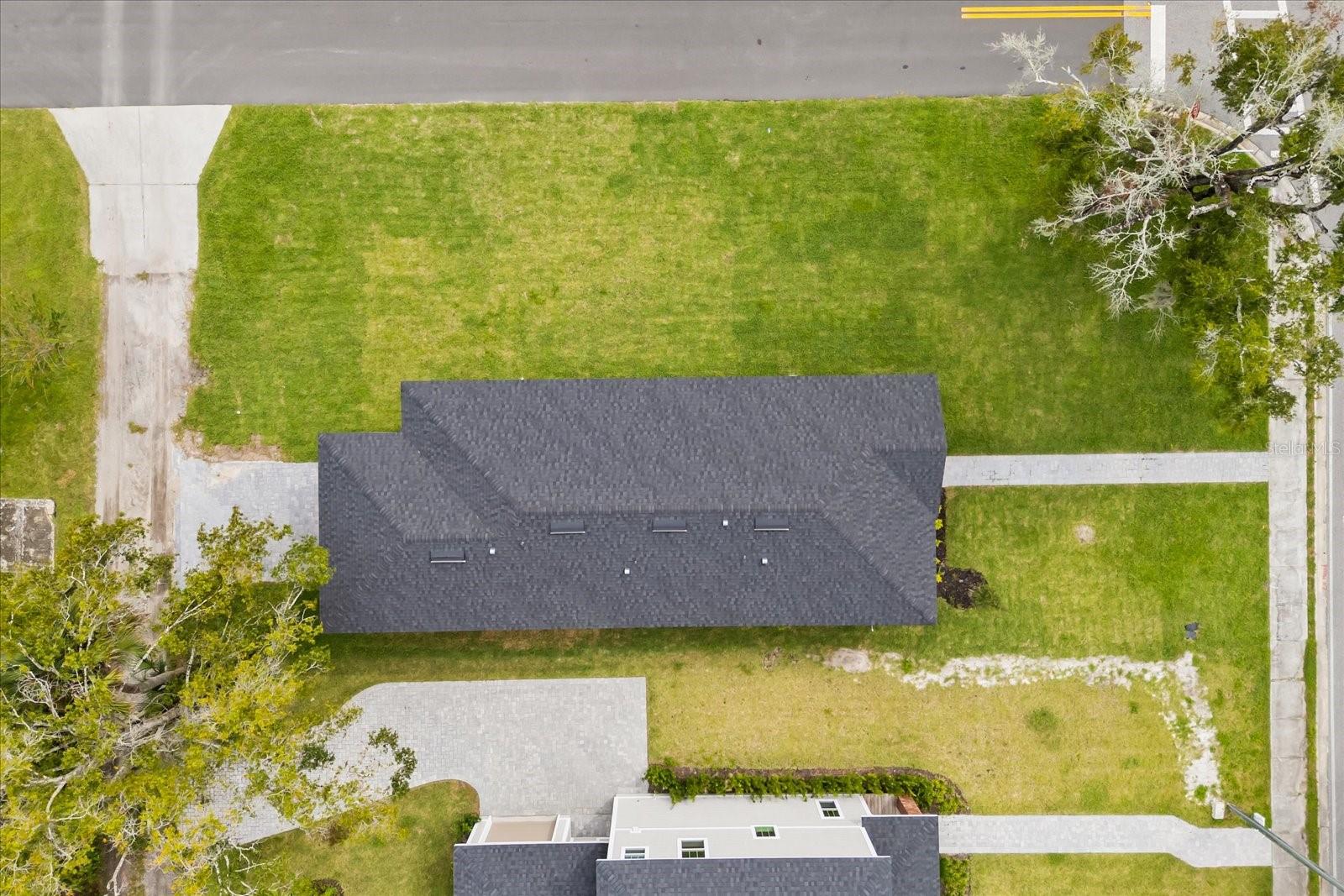 817 S LOCUST AVE