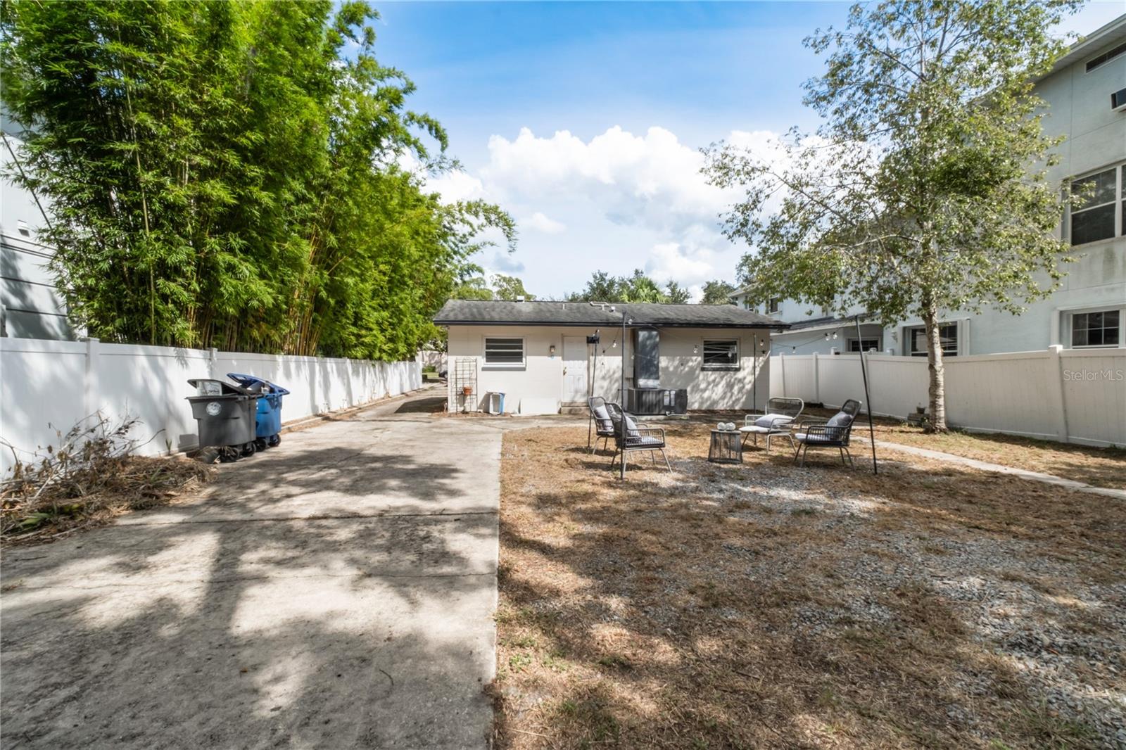 1107 S PENNSYLVANIA AVE