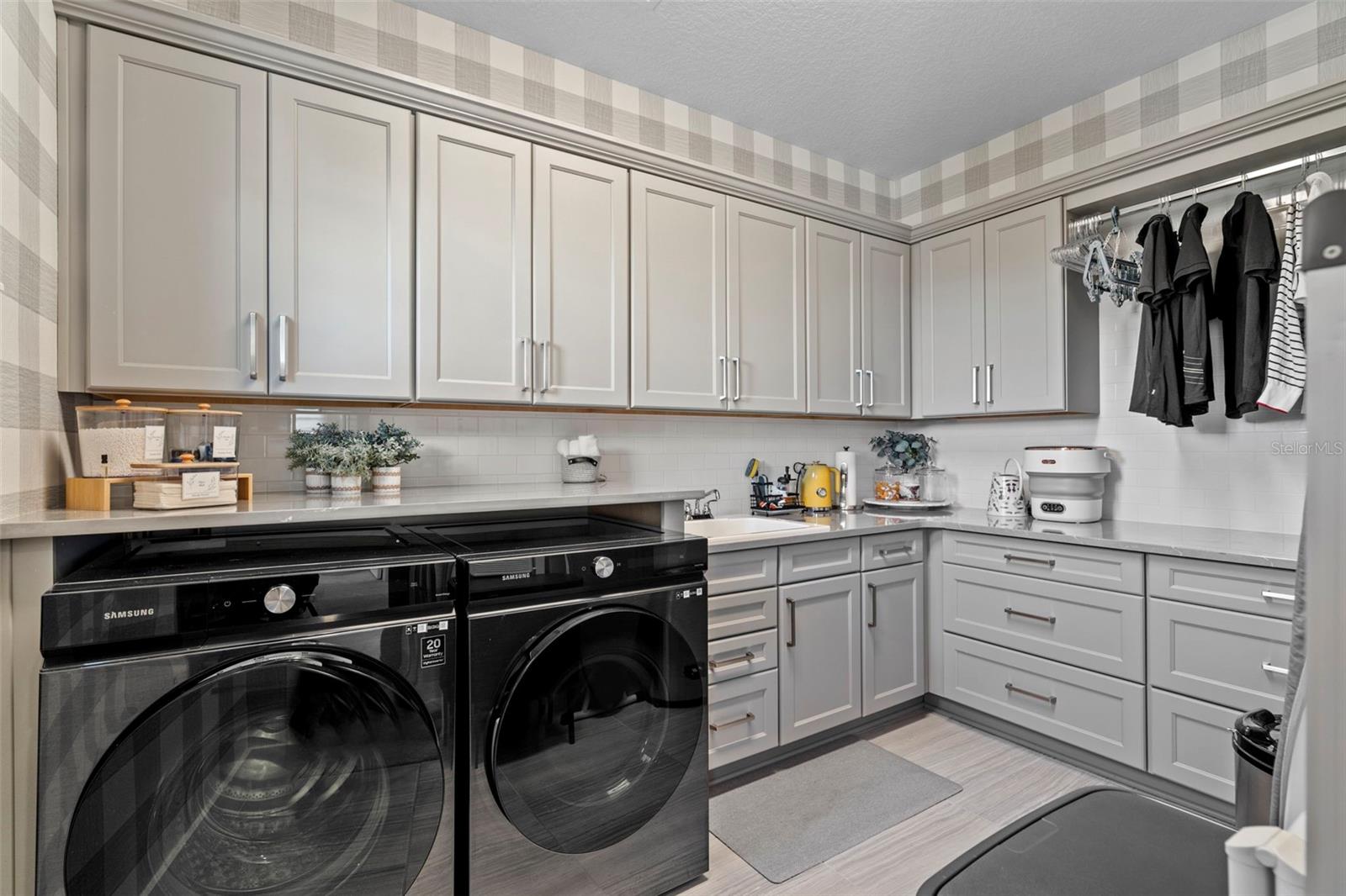 15699 PANTHER LAKE DR