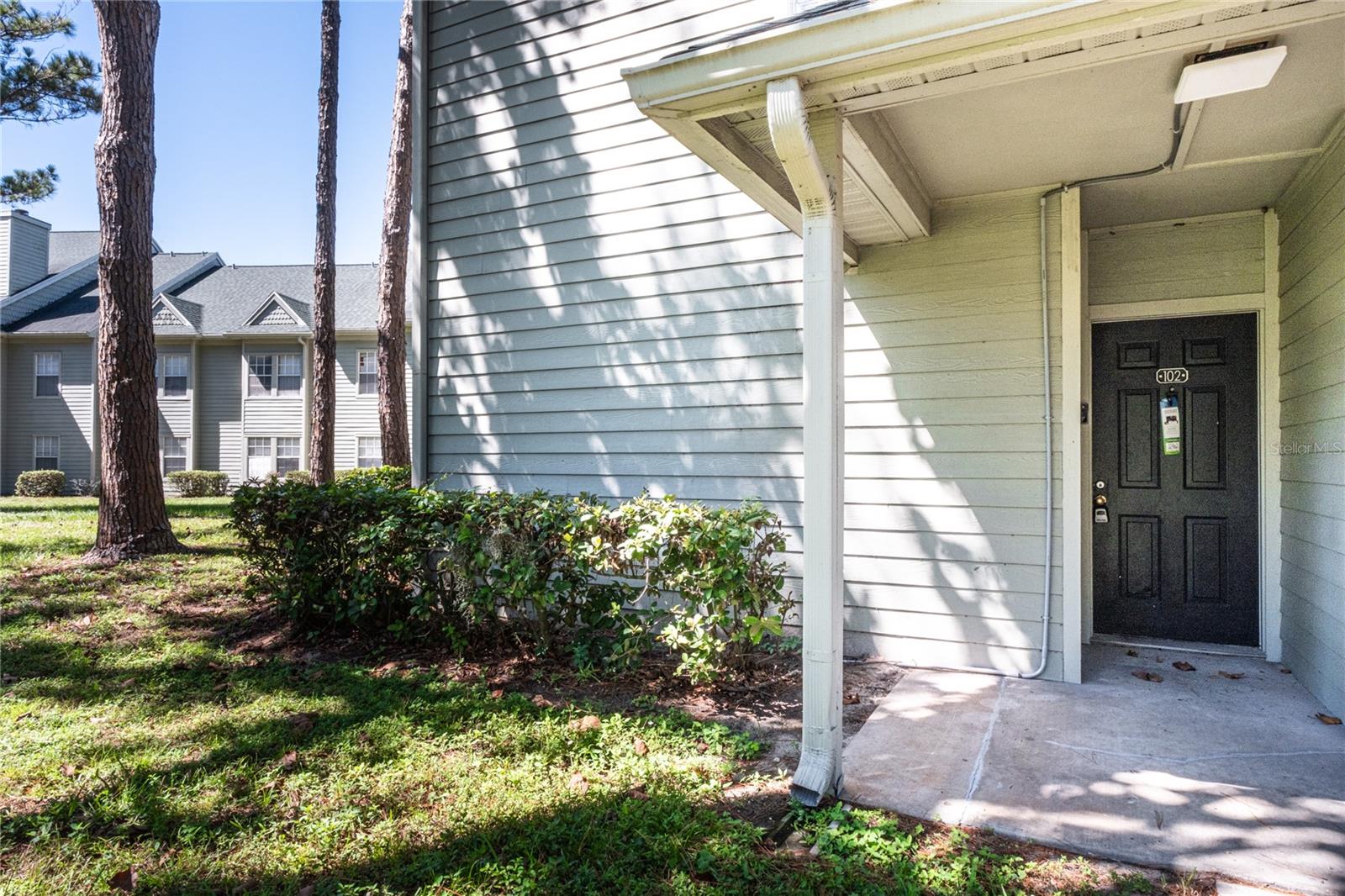 6040 WESTGATE DR #102