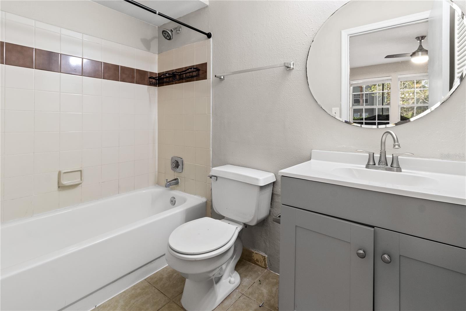 6142 WESTGATE DR #103