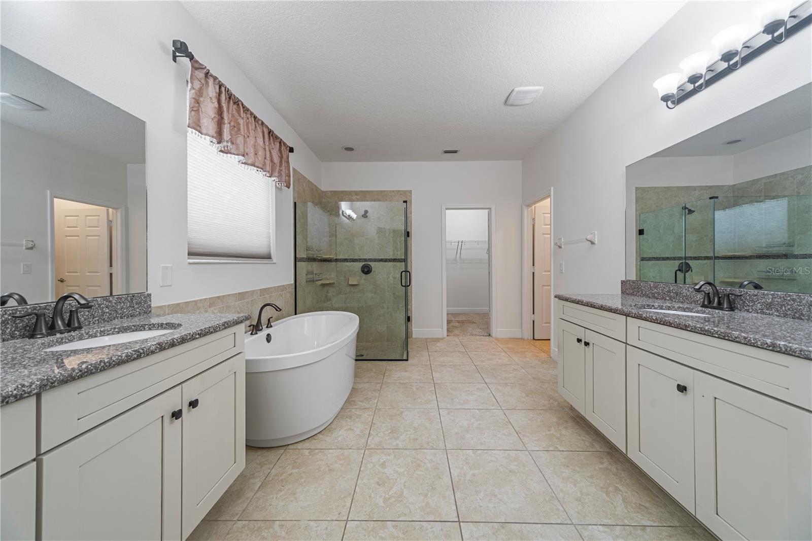 9005 REFLECTION POINTE DR