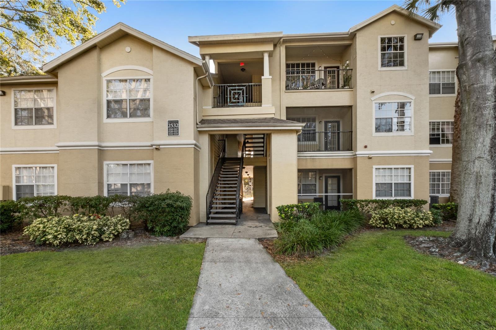 2532 ROBERT TRENT JONES DR #1522