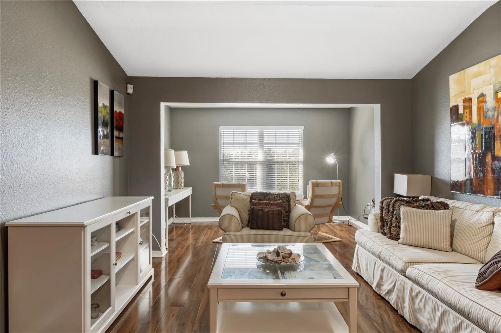 5475 VINELAND RD #8302