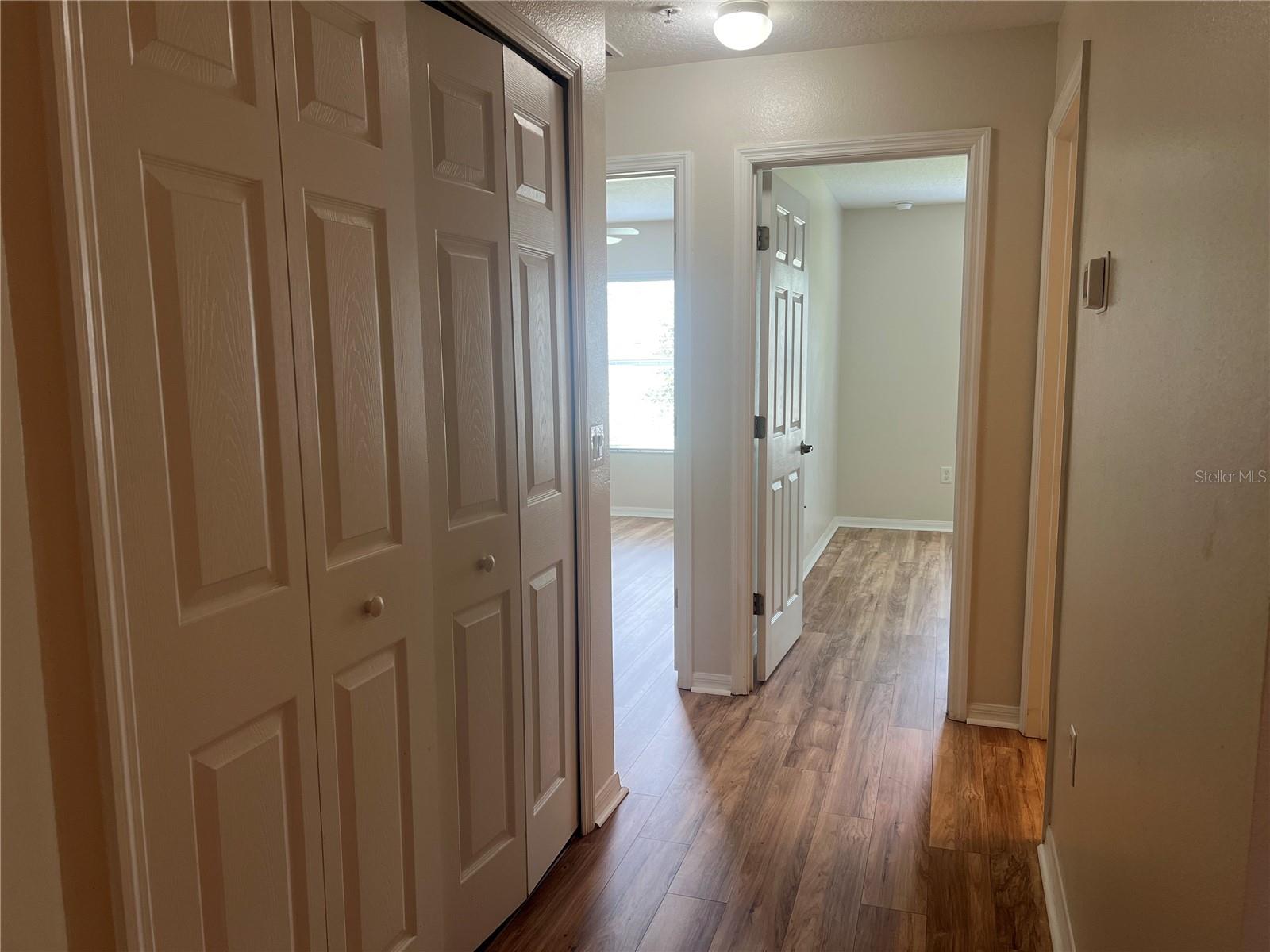 2005 COMPASS FLOWER WAY