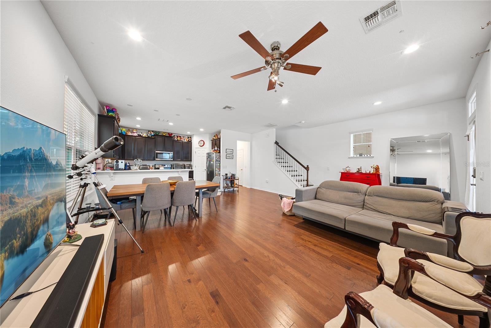 8648 POWDER RIDGE TRL