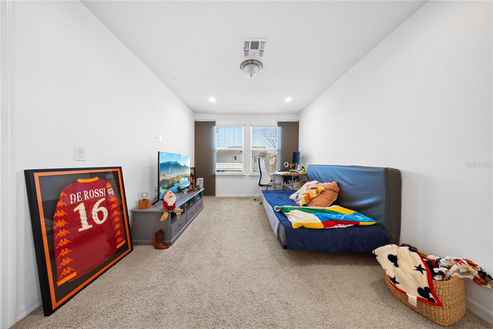 8648 POWDER RIDGE TRL