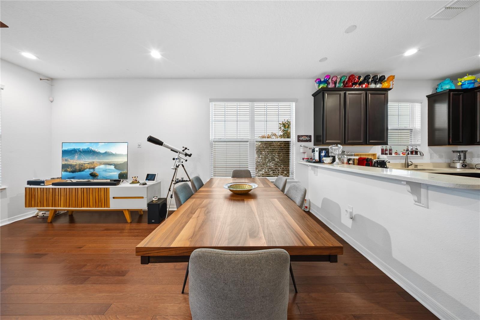 8648 POWDER RIDGE TRL