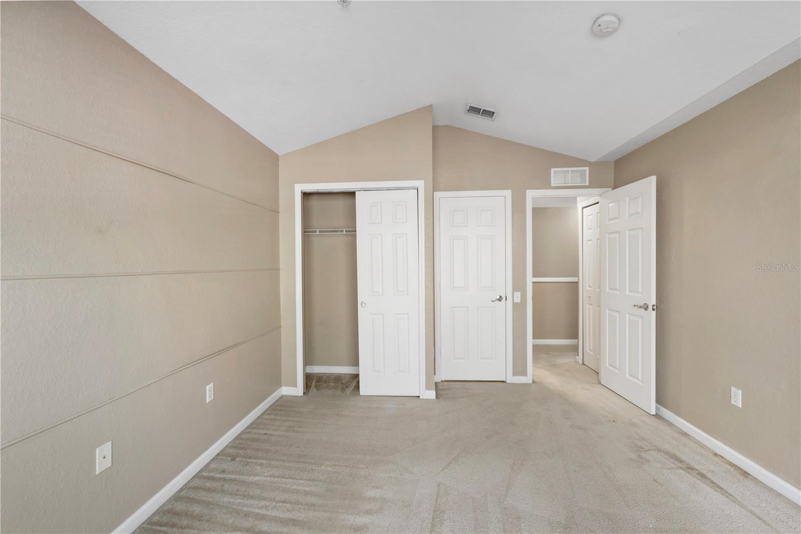 2579 SAN TECLA ST #105