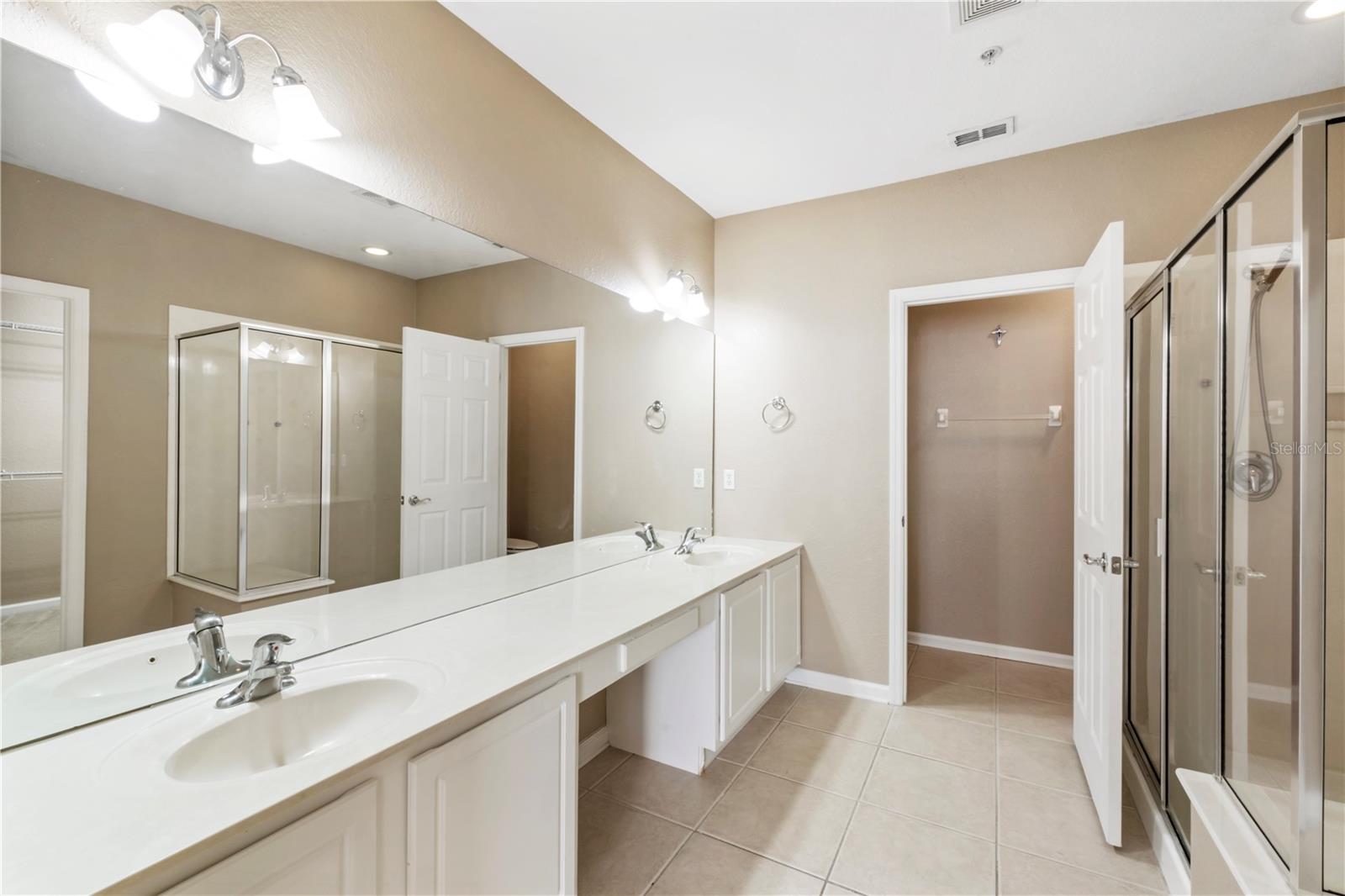 2579 SAN TECLA ST #105