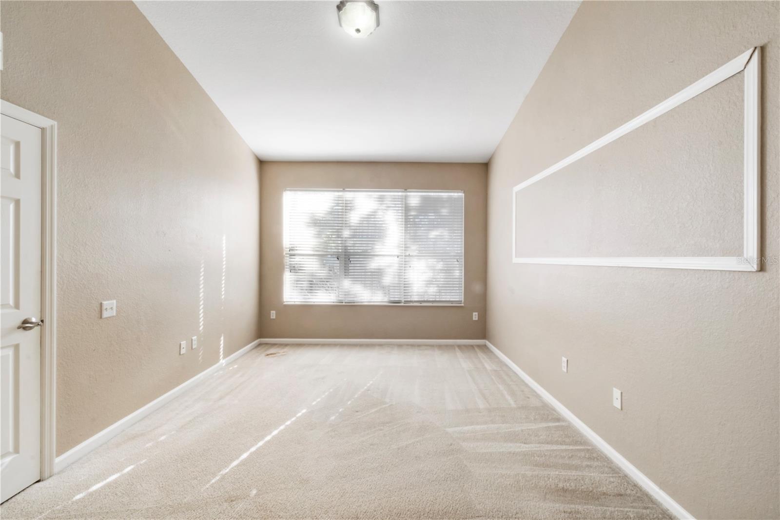 2579 SAN TECLA ST #105