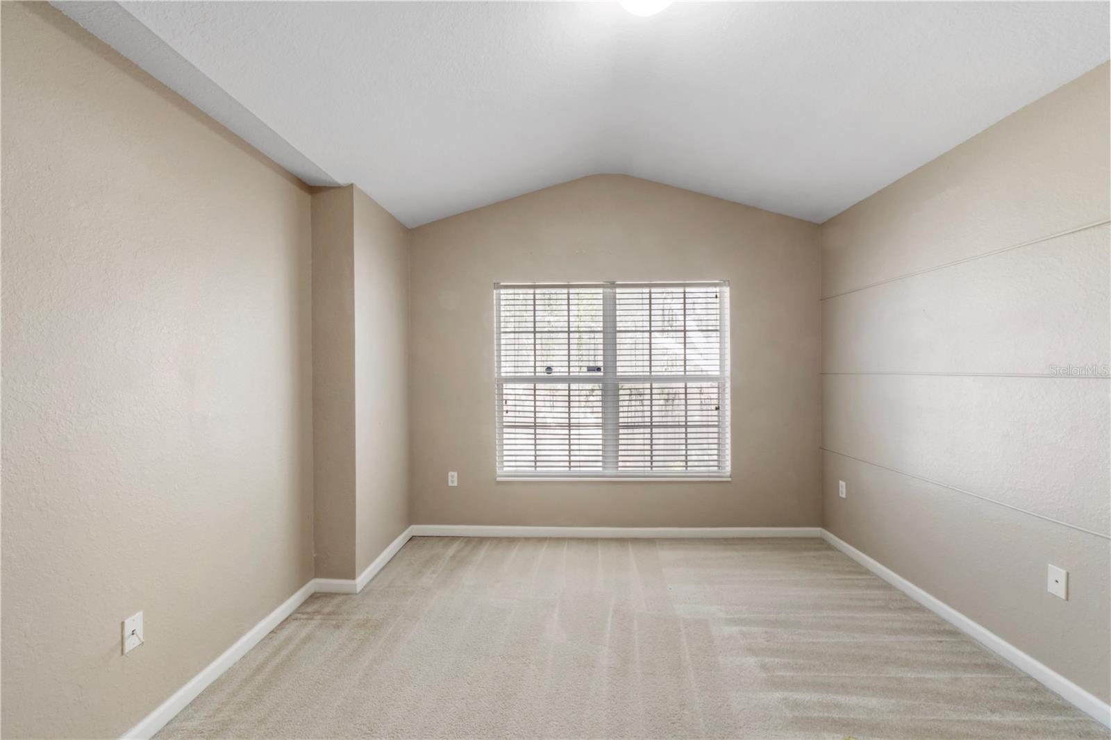 2579 SAN TECLA ST #105