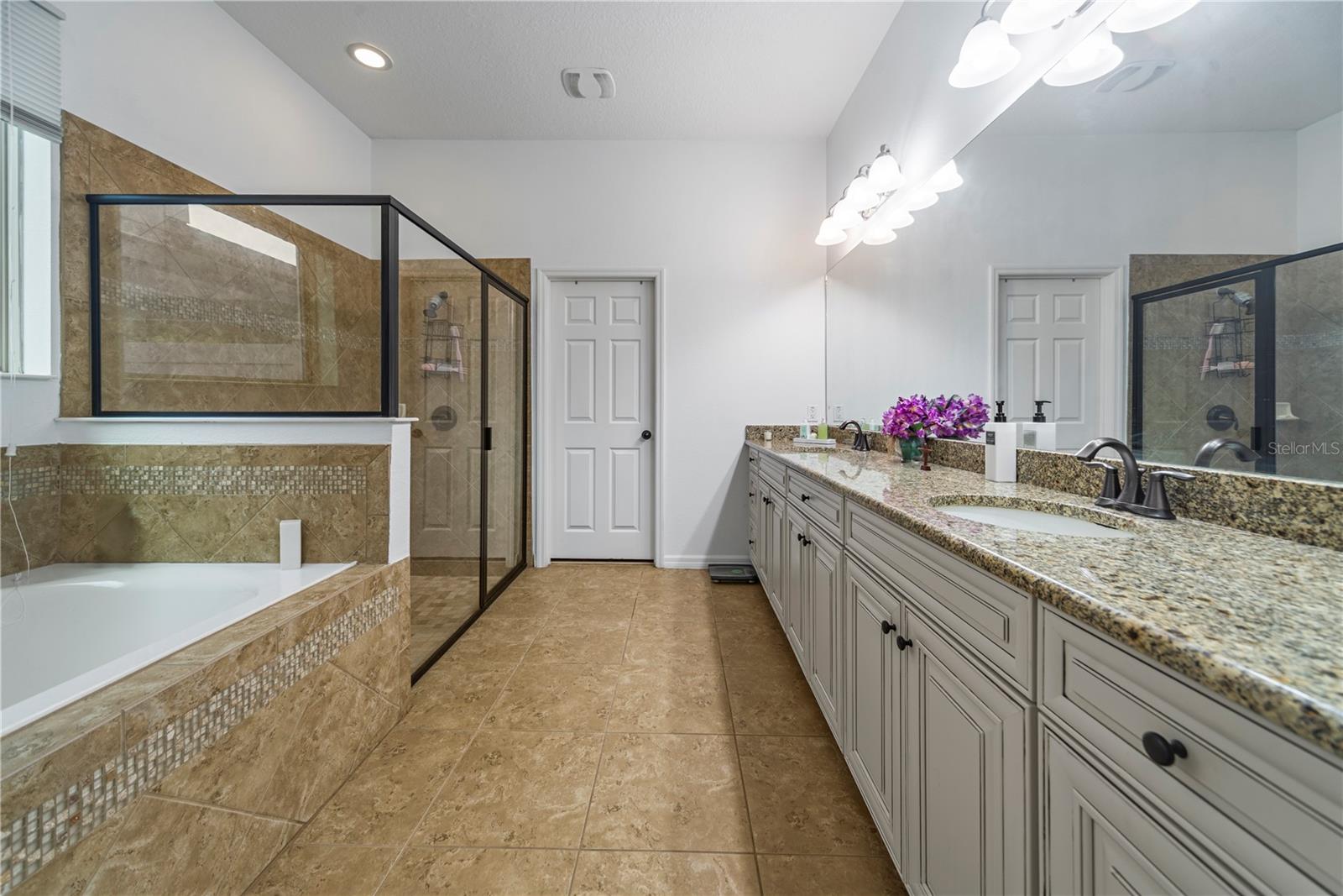 8767 IRON MOUNTAIN TRL