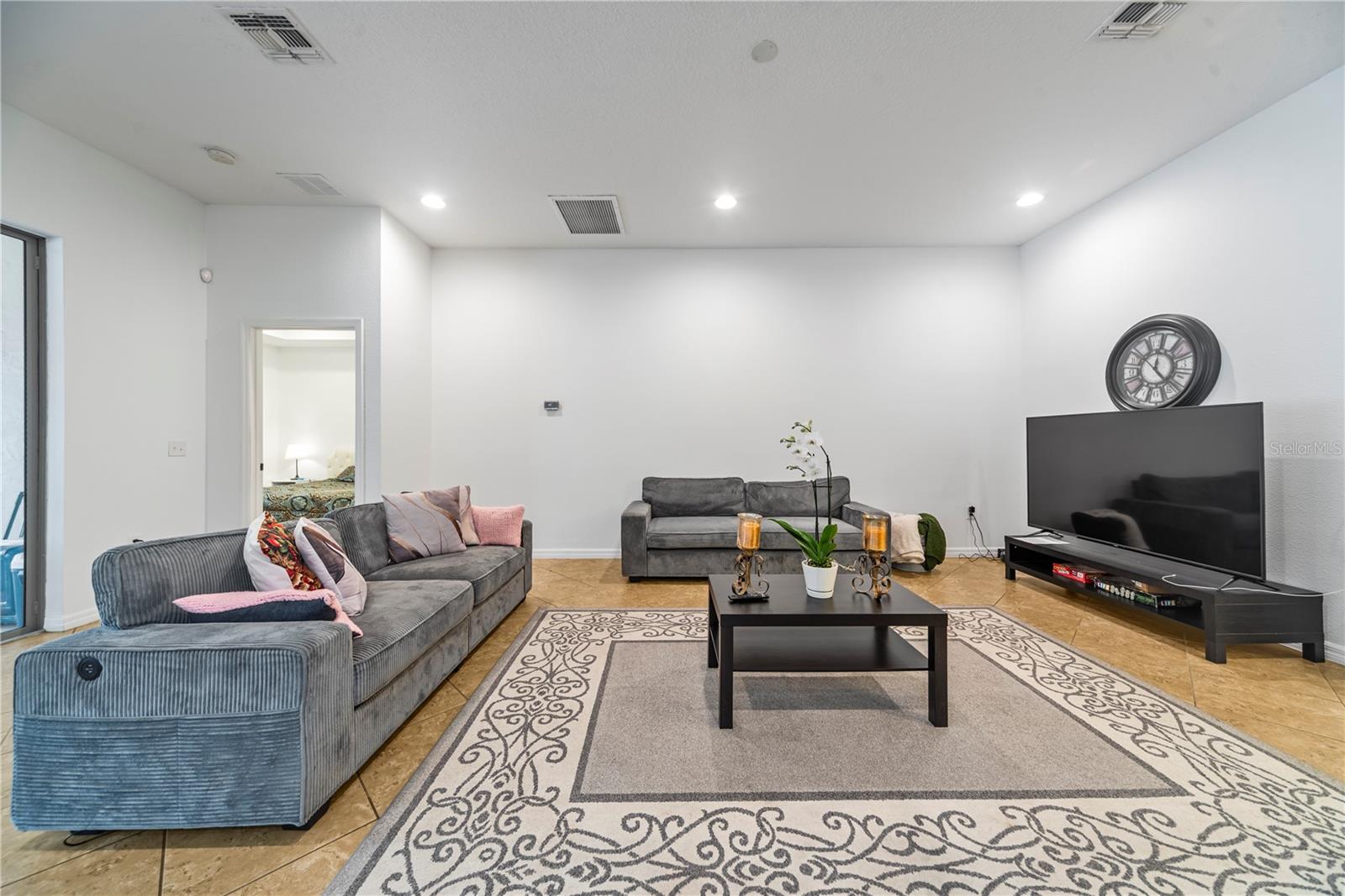 8767 IRON MOUNTAIN TRL