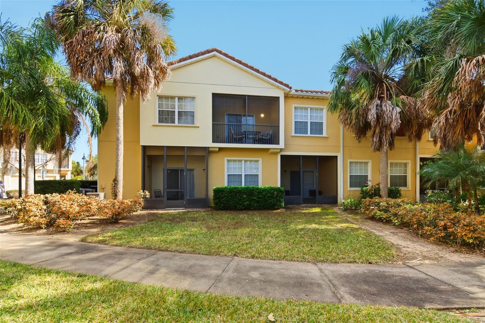 2742 OAKWATER DR #104
