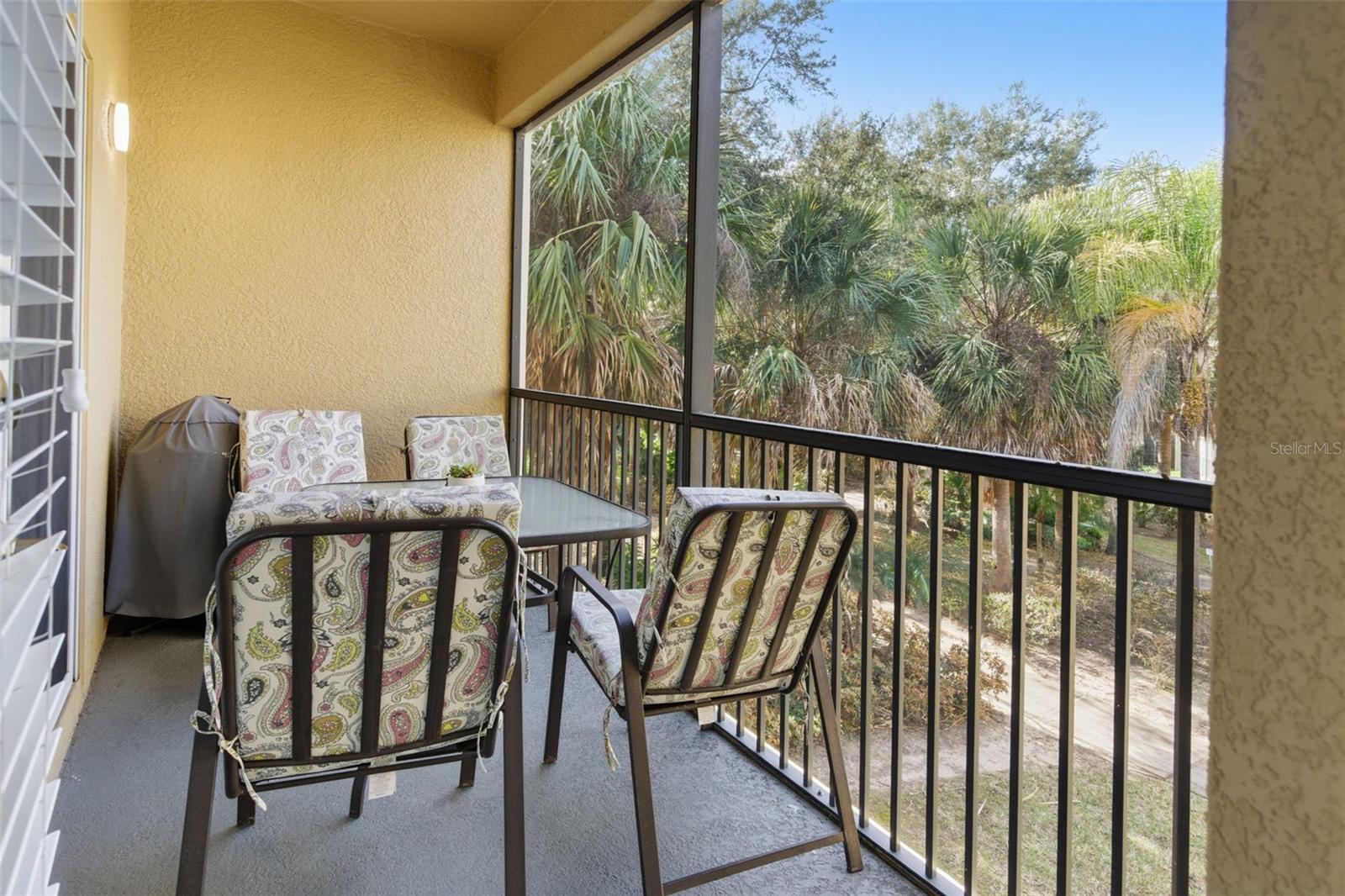 2742 OAKWATER DR #104