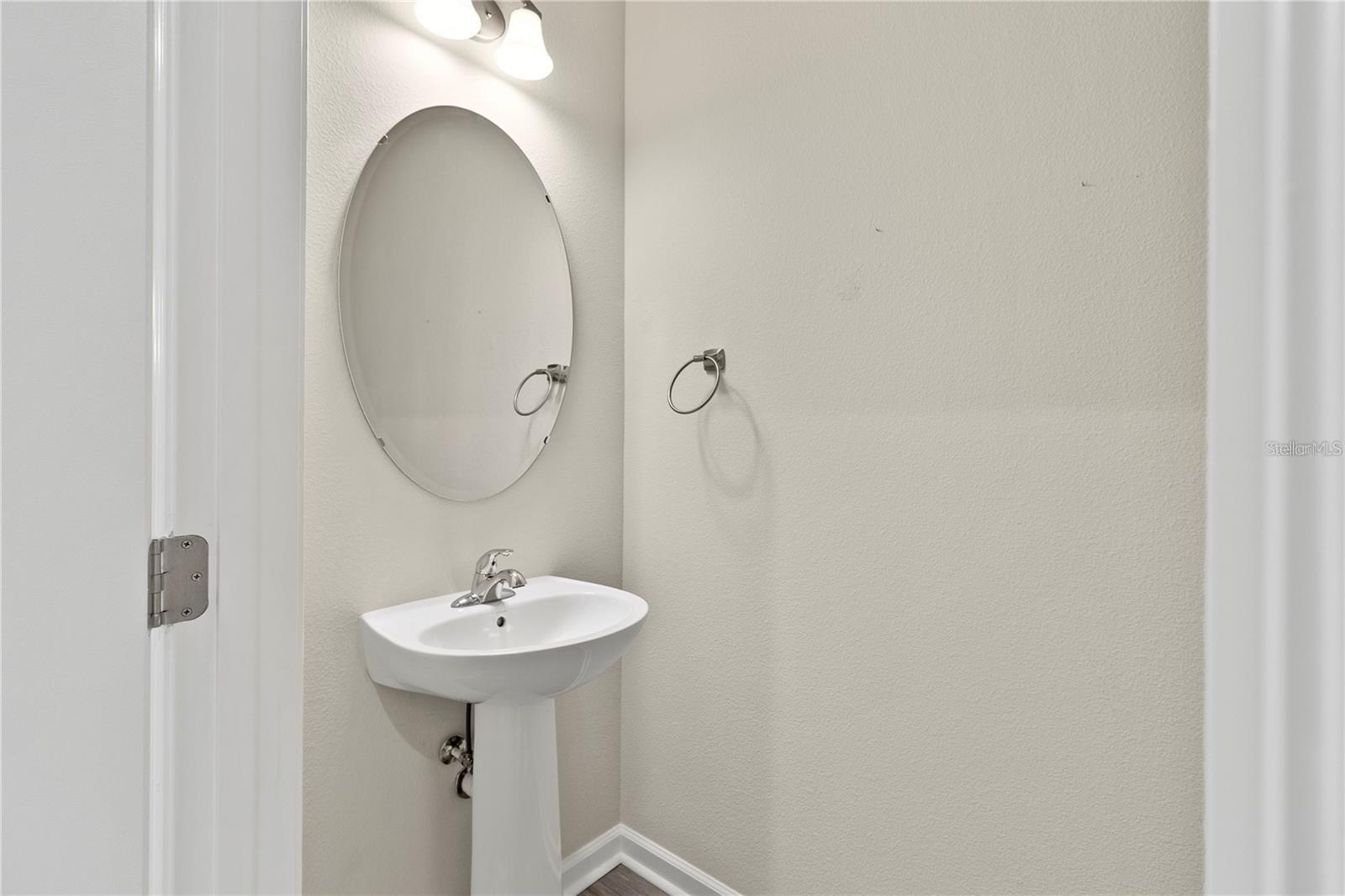 5977 PAINTED LEAF DR