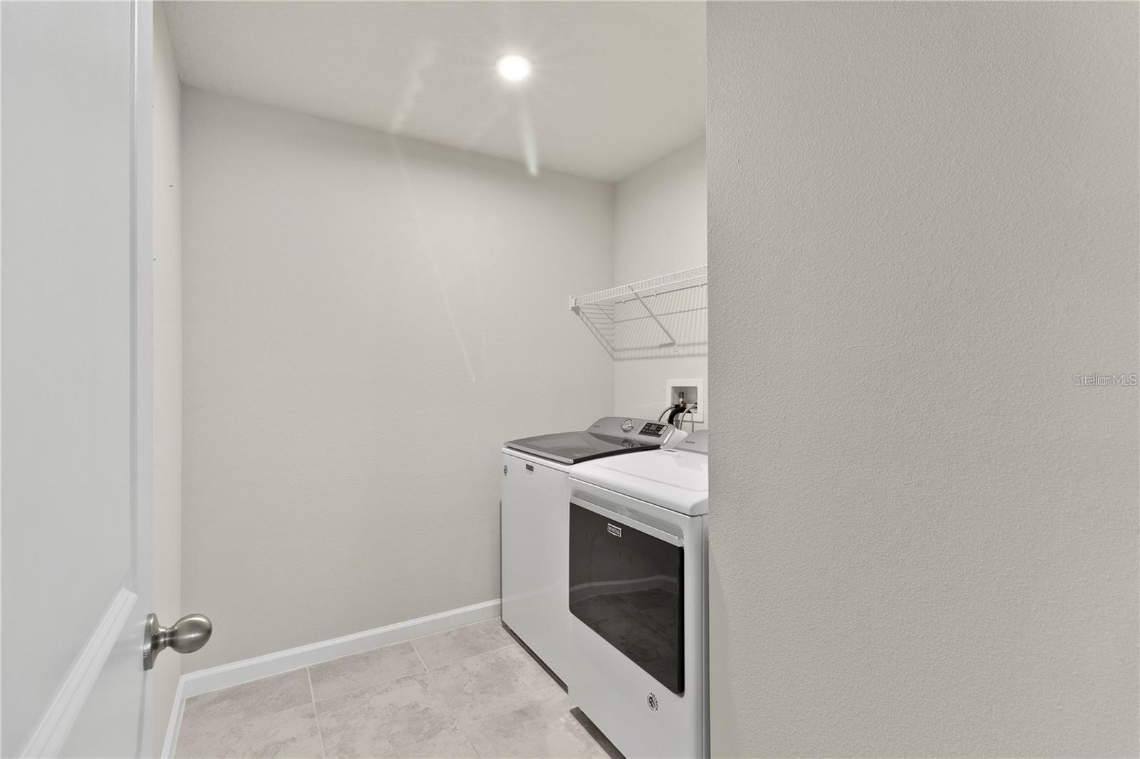 5977 PAINTED LEAF DR