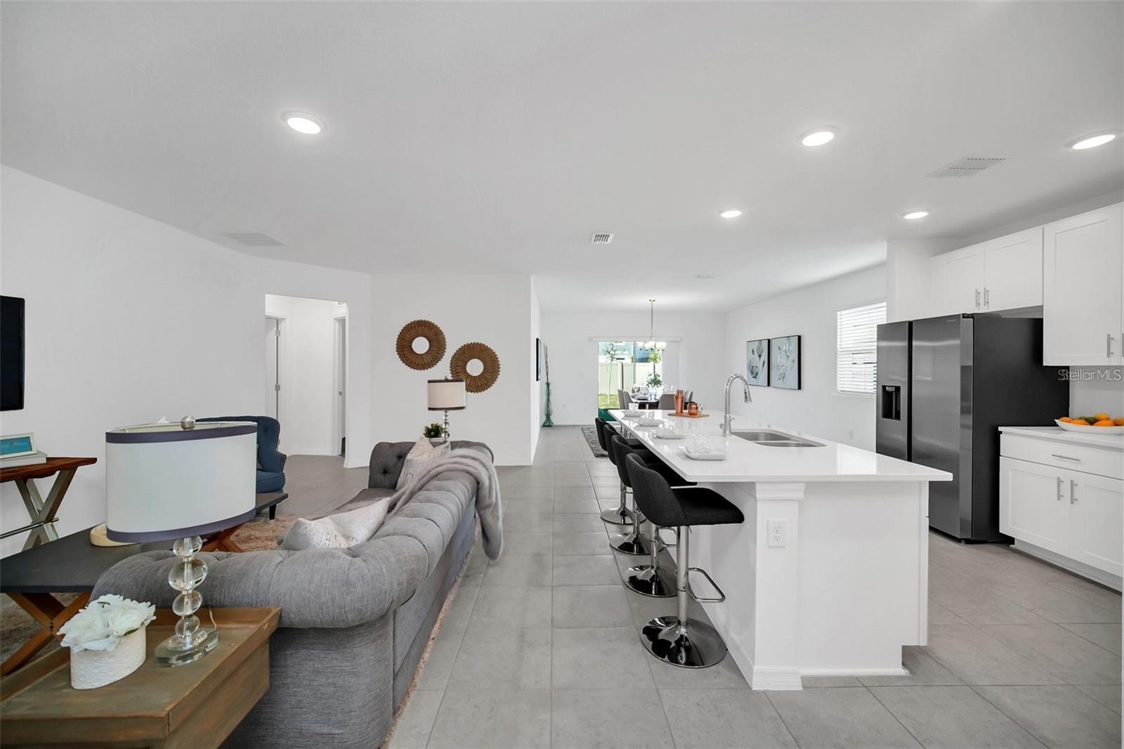 1154 OAK BLUFF DR
