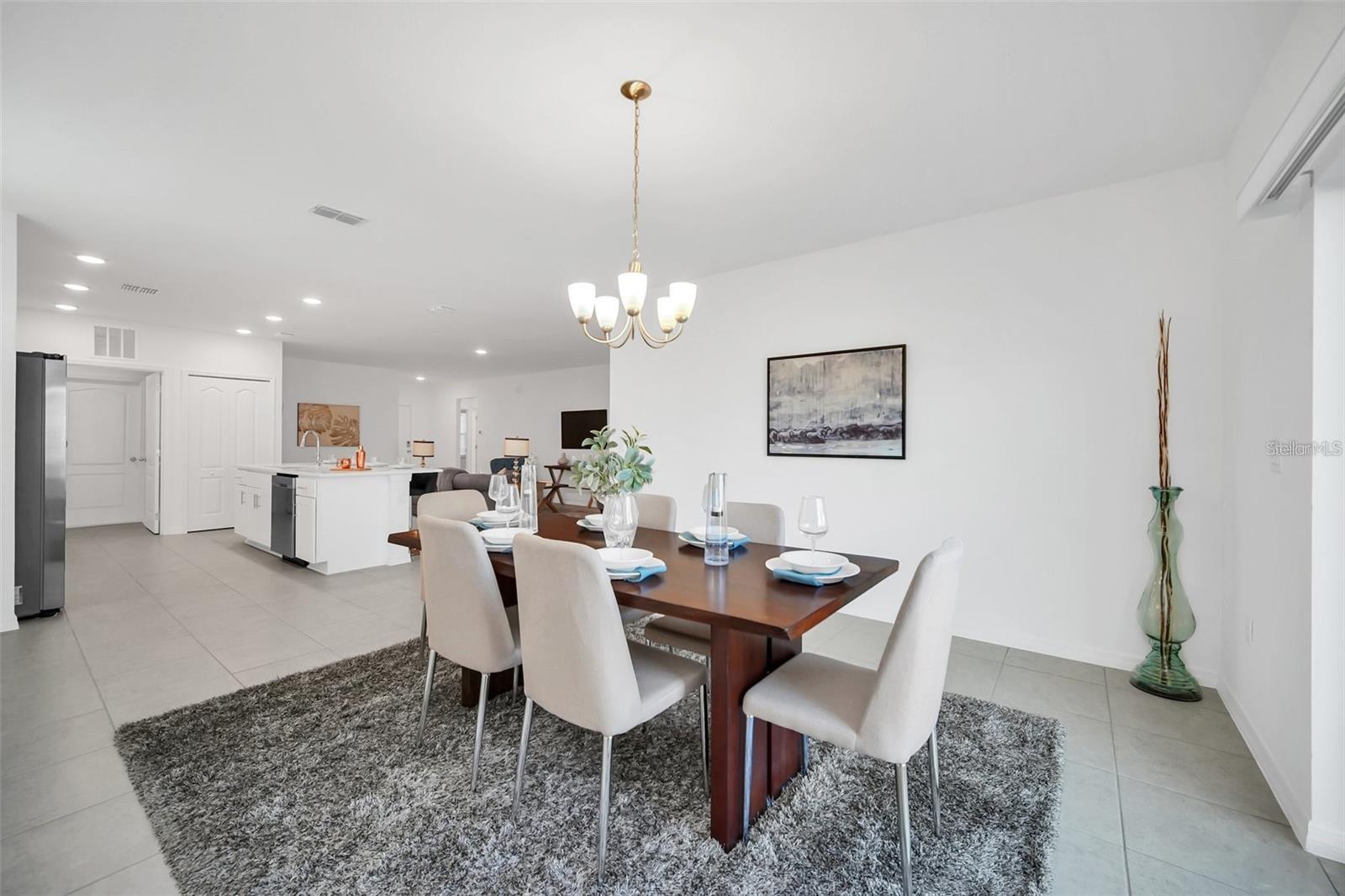 1154 OAK BLUFF DR
